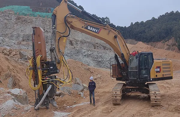 Rock Splitter for Excavator
