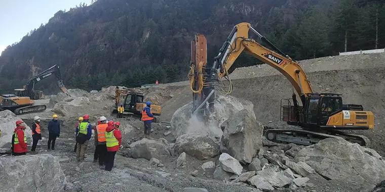 Compact Hydraulic Rock Splitter